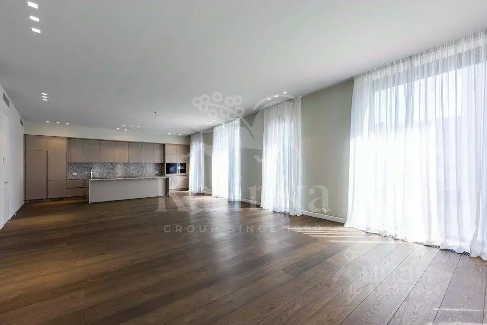 Квартира, 5 и более комнат, 267.1 м - Фото 0
