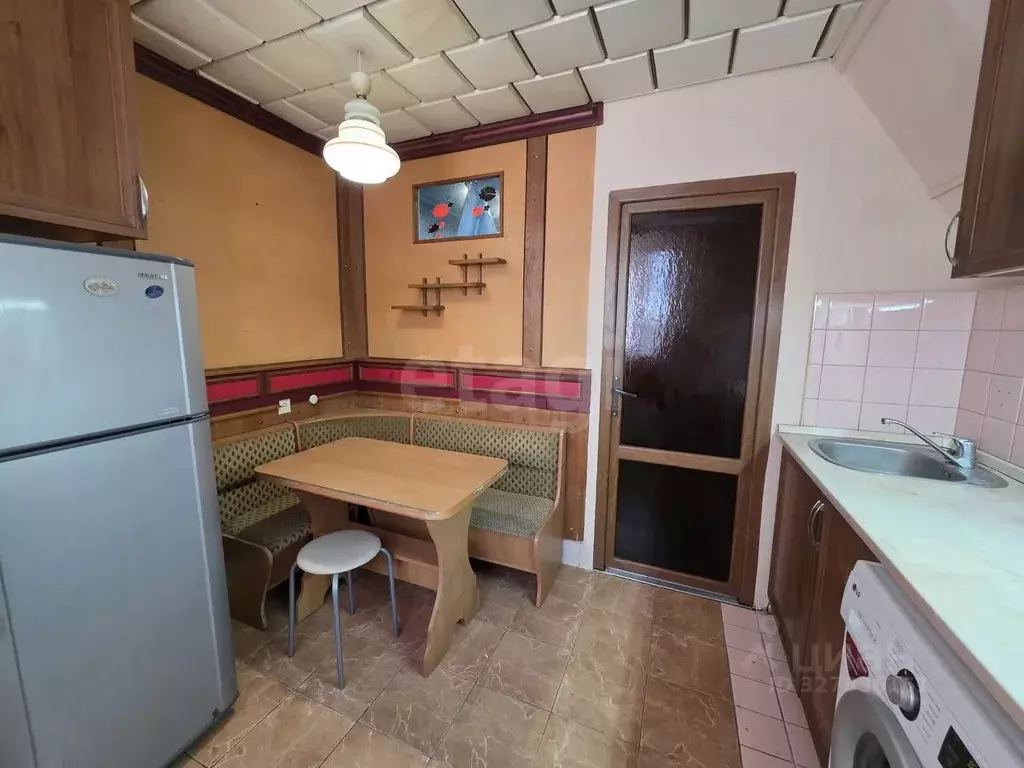 2-к кв. Крым, Симферополь ул. Маршала Василевского (49.3 м) - Фото 1