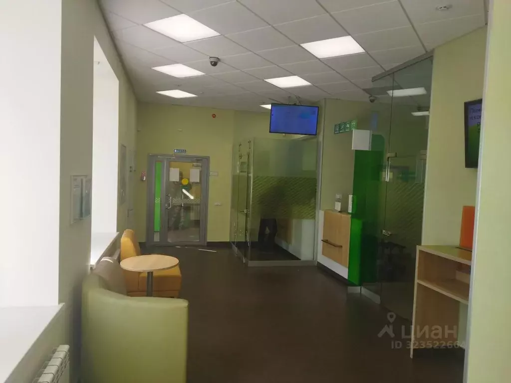 Помещение свободного назначения в Курская область, Золотухинский ... - Фото 1