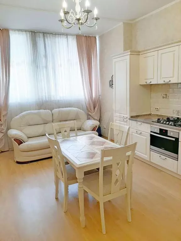 2-к. квартира, 69 м, 4/8 эт. - Фото 0