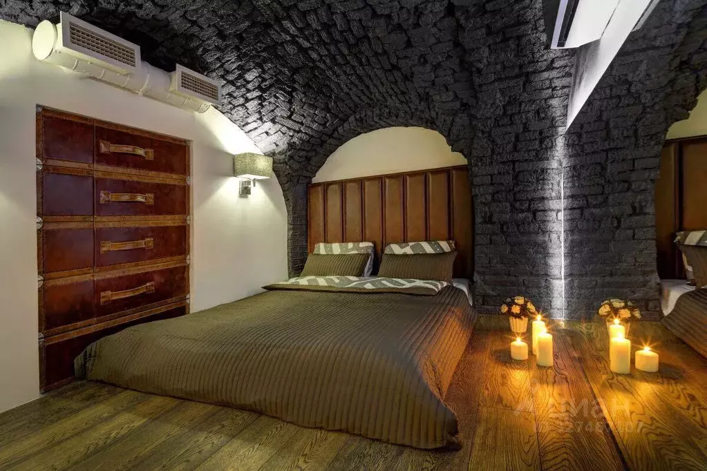 Помещение свободного назначения в Санкт-Петербург наб. Кутузова, 28 ... - Фото 1