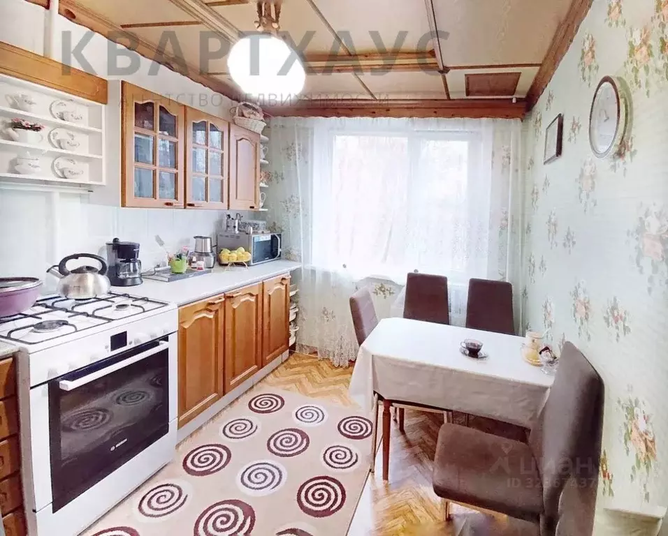 2-к кв. Волгоградская область, Волгоград ул. 8-й Воздушной Армии, 52 ... - Фото 2