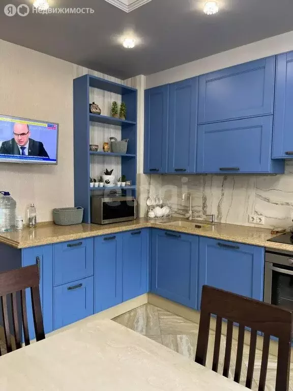 3-комнатная квартира: Уфа, улица Мингажева, 140 (89.8 м) - Фото 0