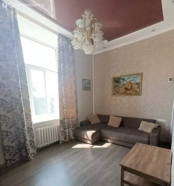 3-комнатная квартира: Евпатория, улица Тучина, 1/2 (56.6 м) - Фото 1