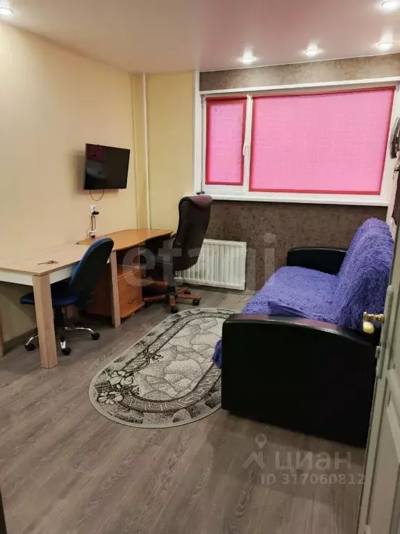 Комната Ямало-Ненецкий АО, Новый Уренгой ул. Геологоразведчиков, 8 ... - Фото 0