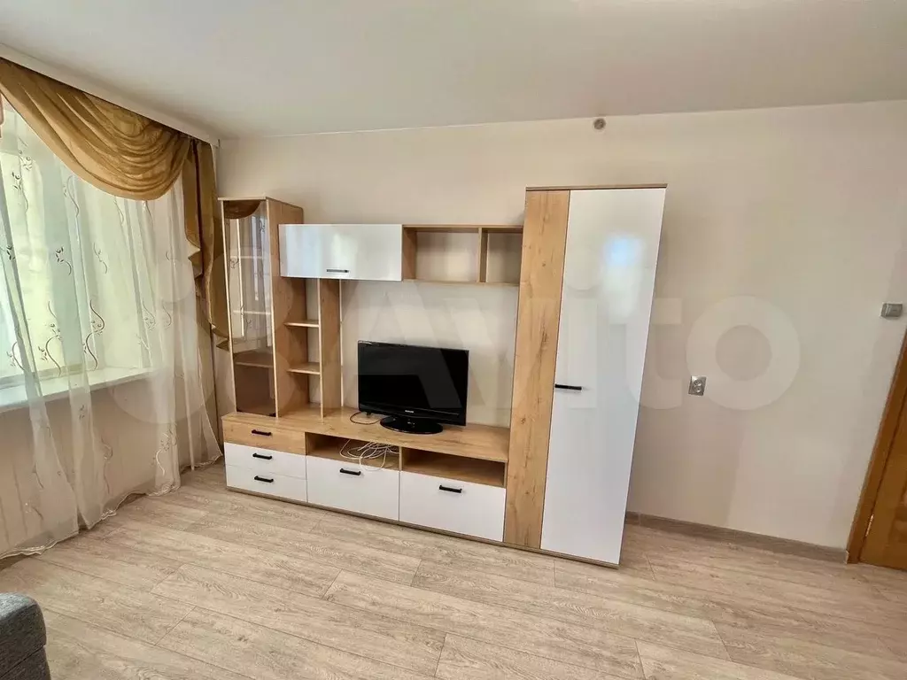 2-к. квартира, 56 м, 7/9 эт. - Фото 1