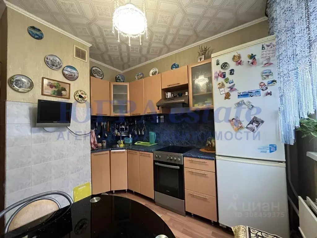2-к кв. Ханты-Мансийский АО, Нижневартовск ул. 60 лет Октября, 48 ... - Фото 0