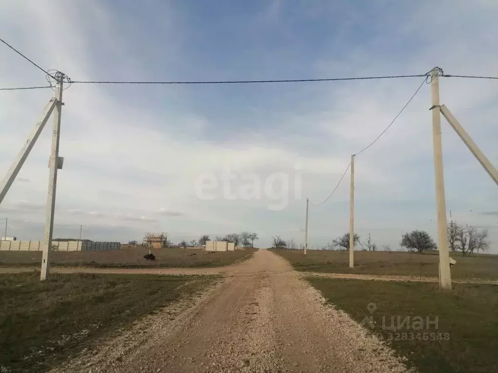 Участок в Крым, Симферопольский район, с. Мирное  (6.0 сот.) - Фото 1