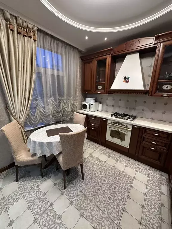 3-к. квартира, 70 м, 4/5 эт. - Фото 1