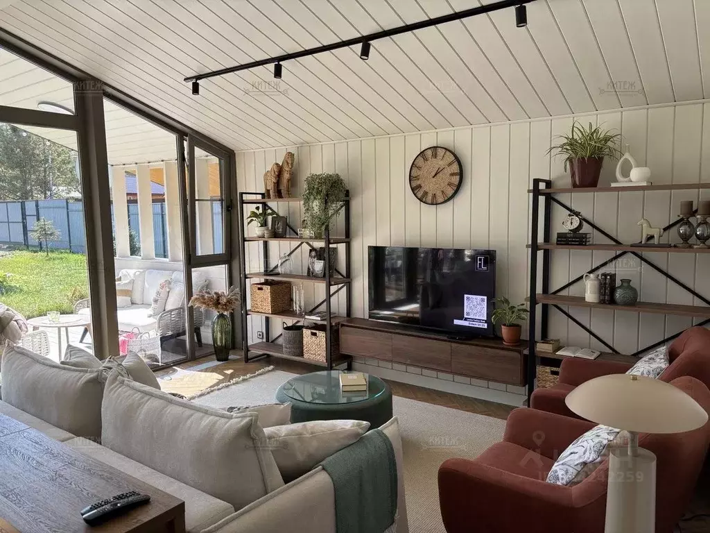 Дом в Калужская область, Перемышльский муниципальный округ, Ильинское ... - Фото 1