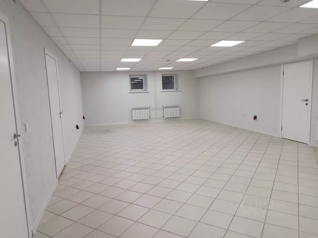 Помещение свободного назначения в Омская область, Омск Волочаевская ... - Фото 1