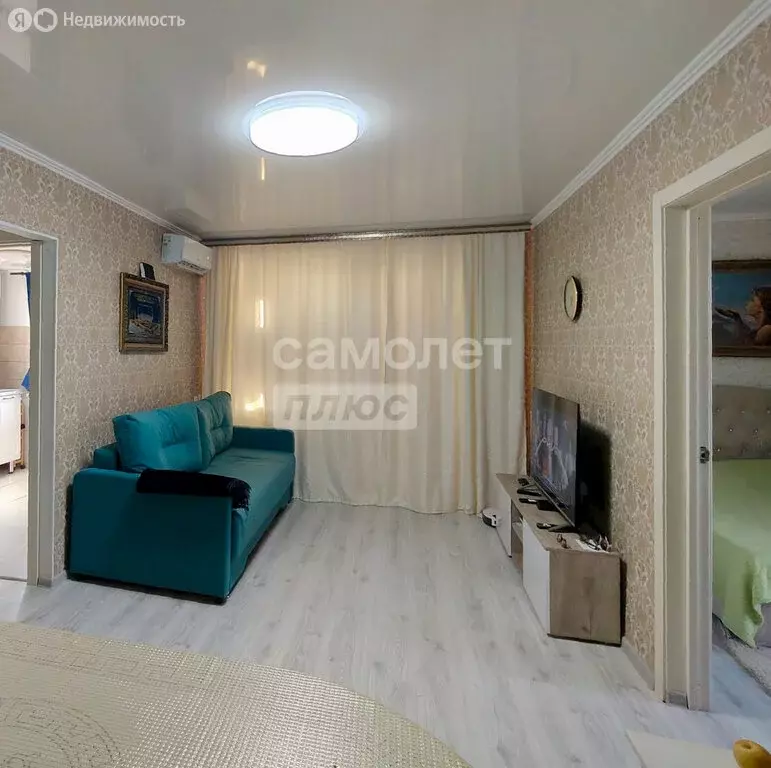 2-комнатная квартира: Астрахань, Боевая улица, 62 (42 м) - Фото 0