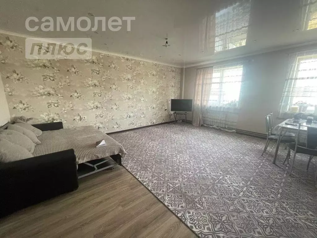 Дом в Астраханская область, Астрахань Солнечный пер., 7 (384 м) - Фото 0