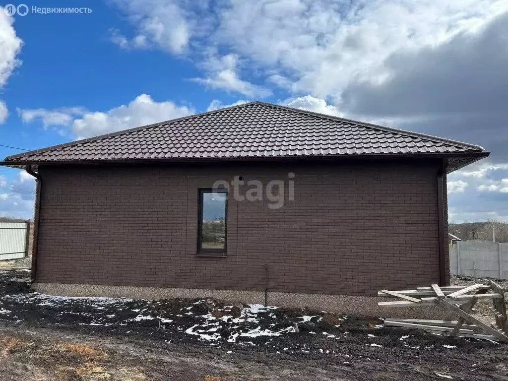 Дом в село Стрелецкое, Первомайская улица (88 м) - Фото 1
