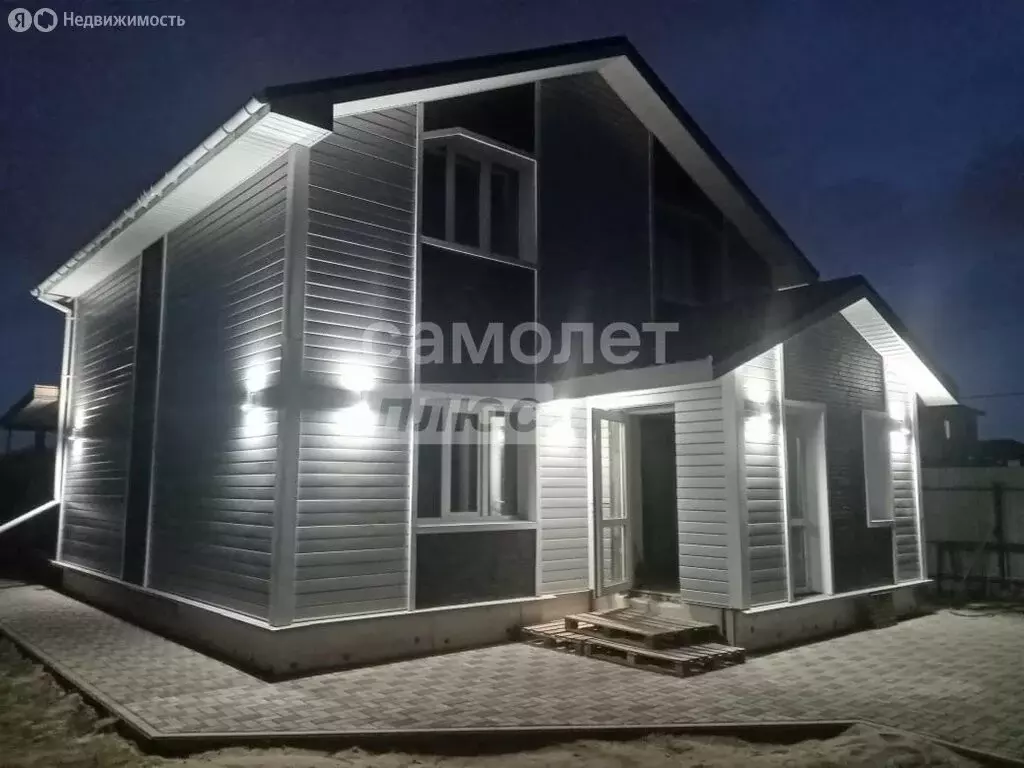 Дом в Омск, улица Н. Быстрова, 4 (124 м) - Фото 0