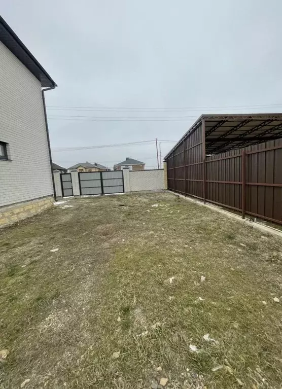 Дом в Ставропольский край, Ставрополь ул. Серова, 617 (170 м) - Фото 1
