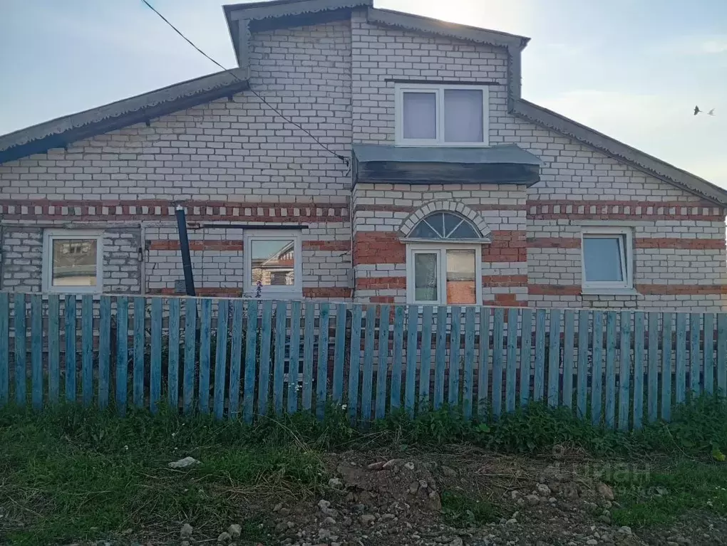 Дом в Чувашия, Цивильский муниципальный округ, д. Табанары  (37 м) - Фото 0
