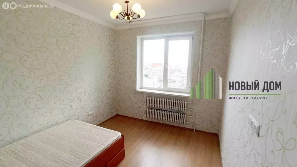 3-комнатная квартира: Великий Новгород, проспект Александра Корсунова, ... - Фото 1