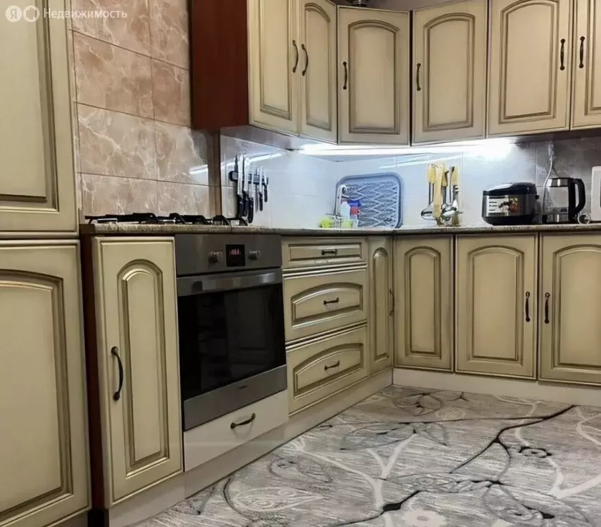 2-комнатная квартира: Калининград, улица Виктора Денисова, 22 (62.1 м) - Фото 0