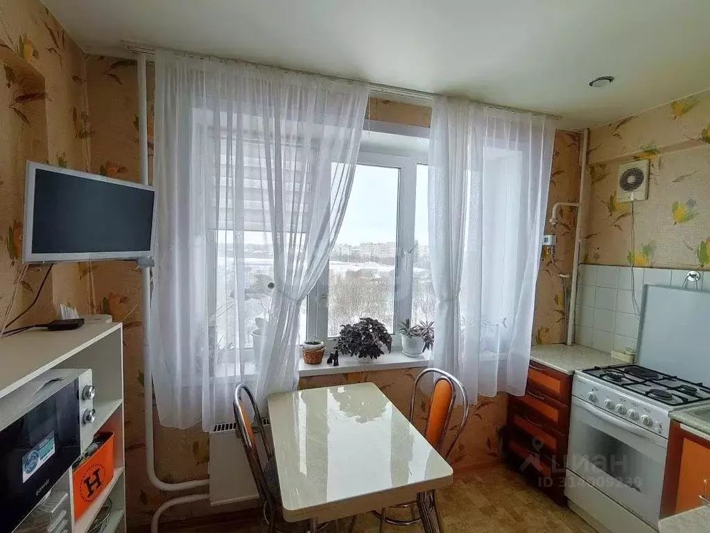 3-к кв. Архангельская область, Архангельск Октябрьская ул., 18 (62.2 ... - Фото 0