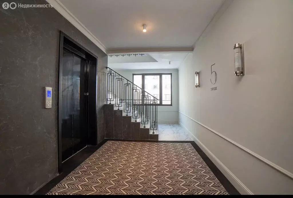 3-комнатная квартира: Екатеринбург, Печёрская улица, 4 (90 м) - Фото 1