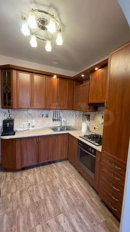 2-к. квартира, 65 м, 2/5 эт. - Фото 0
