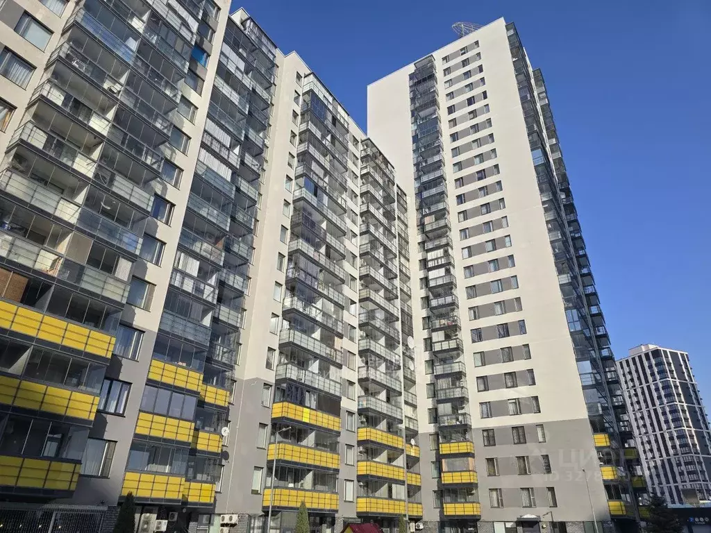 3-к кв. Татарстан, Казань ул. Сибгата Хакима, 60 (82.0 м) - Фото 1