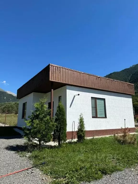Дом в Карачаево-Черкесия, Теберда Карачаевский городской округ, ... - Фото 0