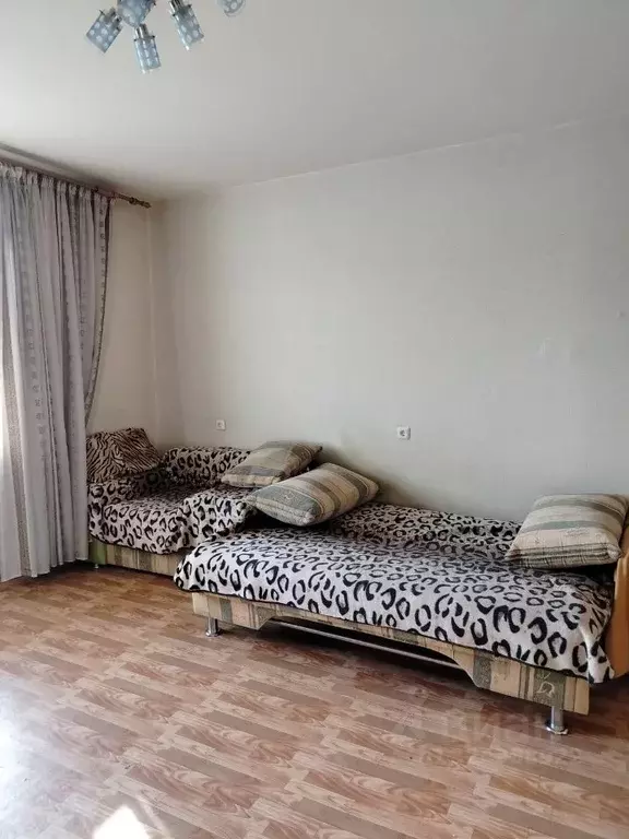 1-к кв. Омская область, Омск ул. Туполева, 8 (37.0 м) - Фото 1