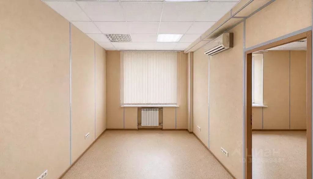 Офис в Свердловская область, Екатеринбург ул. Ангарская, 77 (29 м) - Фото 1