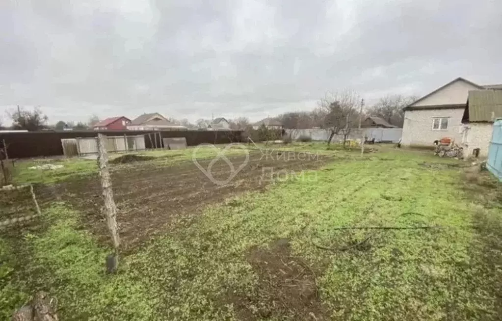 Дом в Волгоградская область, Среднеахтубинский район, Краснослободск ... - Фото 1