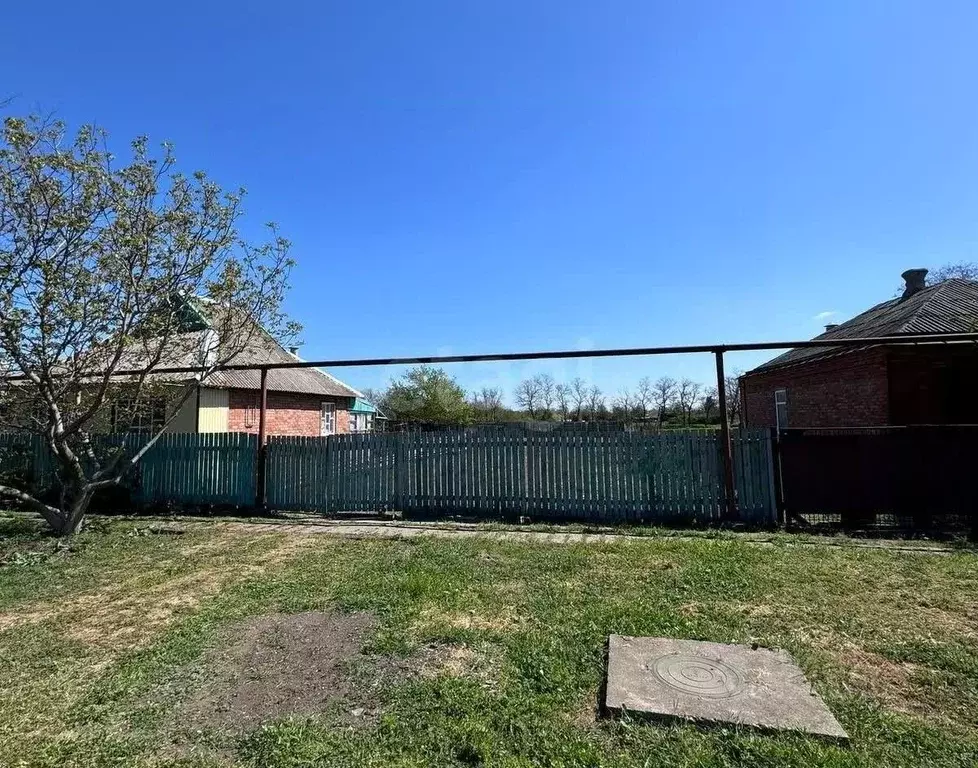 Участок в Краснодарский край, Ейский район, с. Кухаривка Садовая ул. ... - Фото 2