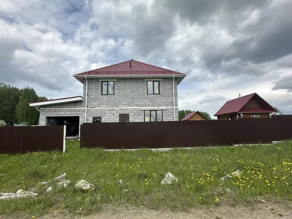 Дом в Свердловская область, Белоярский муниципальный округ, ... - Фото 0