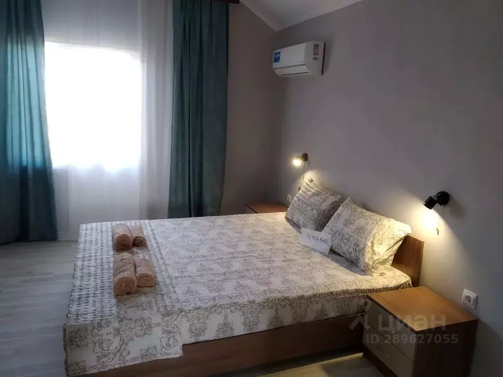 Дом в Крым, Сакский район, с. Штормовое ул. Дружбы, 5 (112 м) - Фото 1