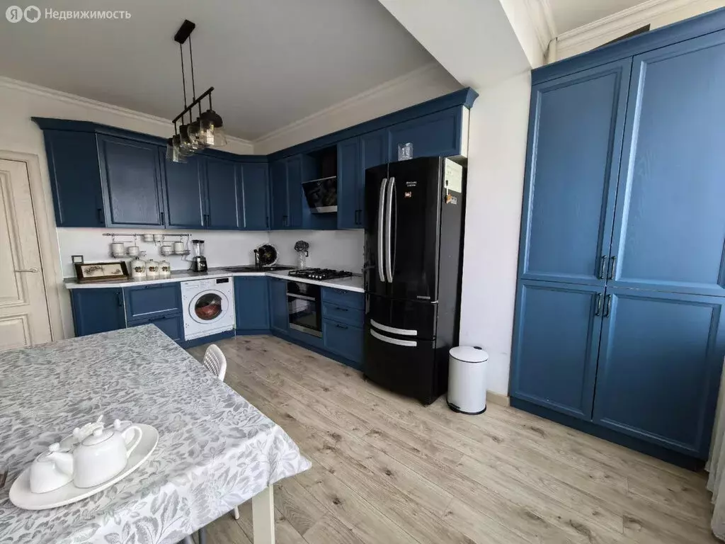 3-комнатная квартира: Каспийск, улица Магомедали Магомеджановa, 37 (80 ... - Фото 2