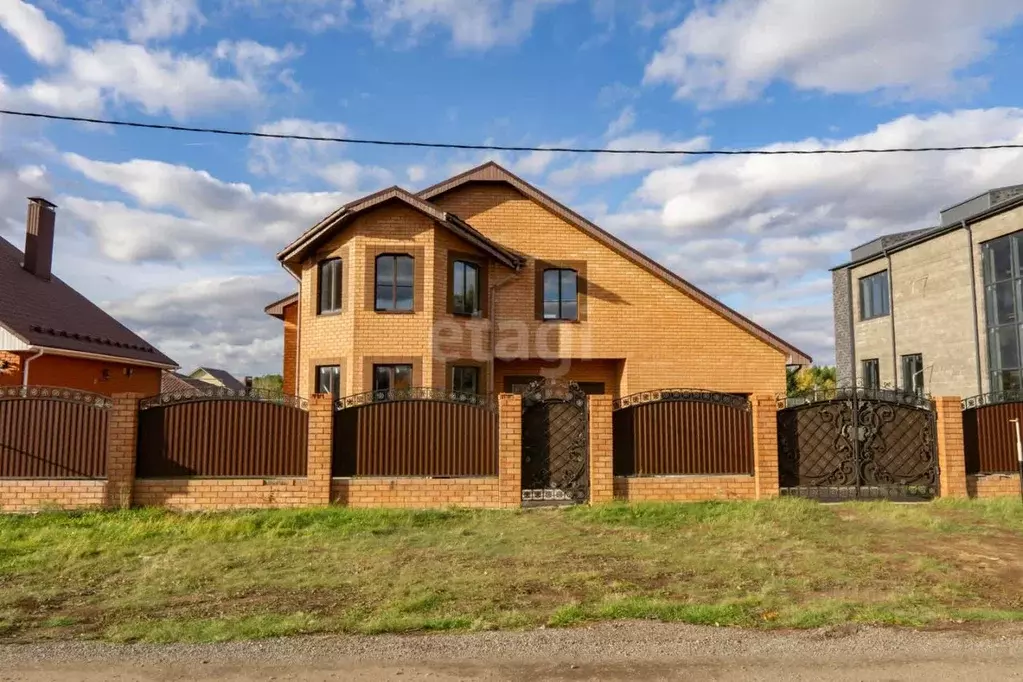 Дом в Татарстан, Тукаевский район, Малошильнинское с/пос, с. Большая ... - Фото 1