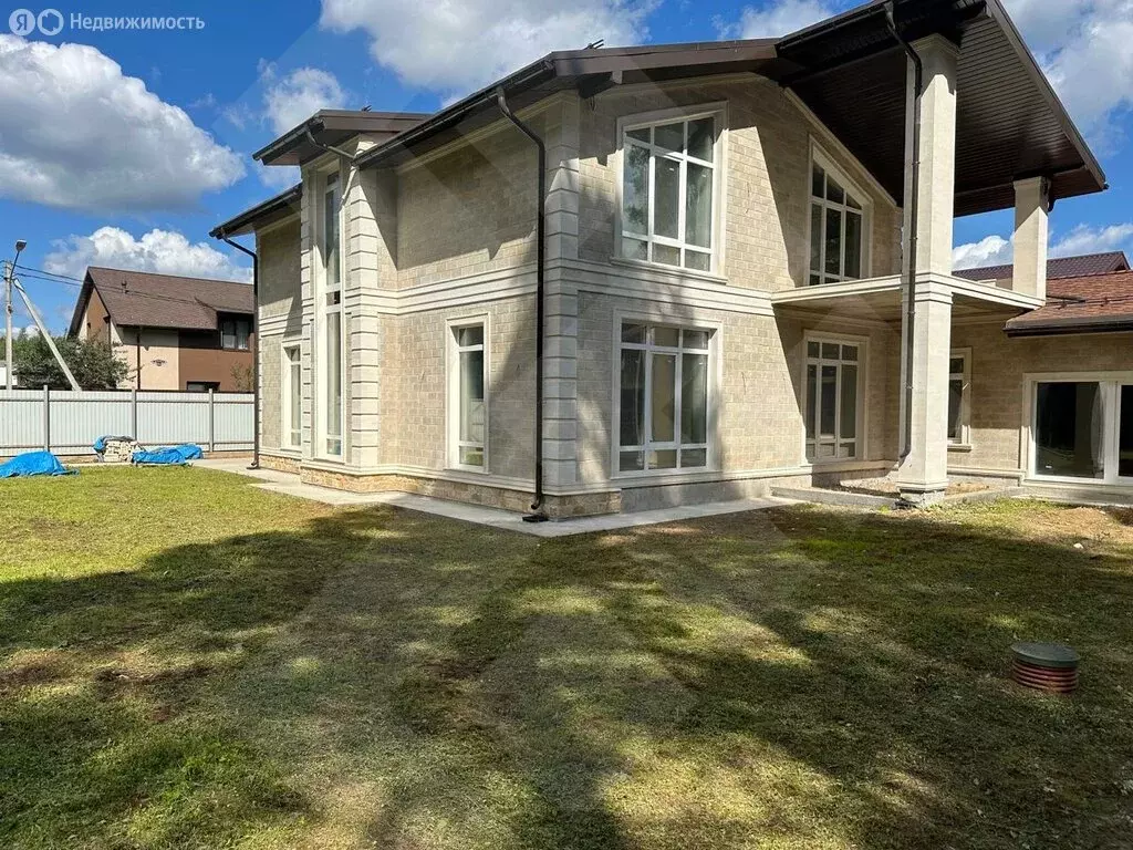 Дом в Московская область, городской округ Красногорск, деревня ... - Фото 1