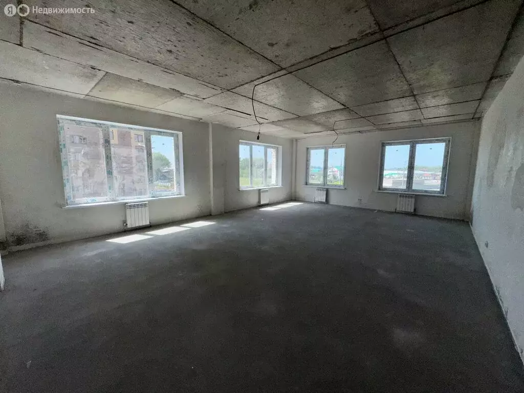 3-комнатная квартира: Абакан, улица Генерала Тихонова, 14 (120.8 м) - Фото 0