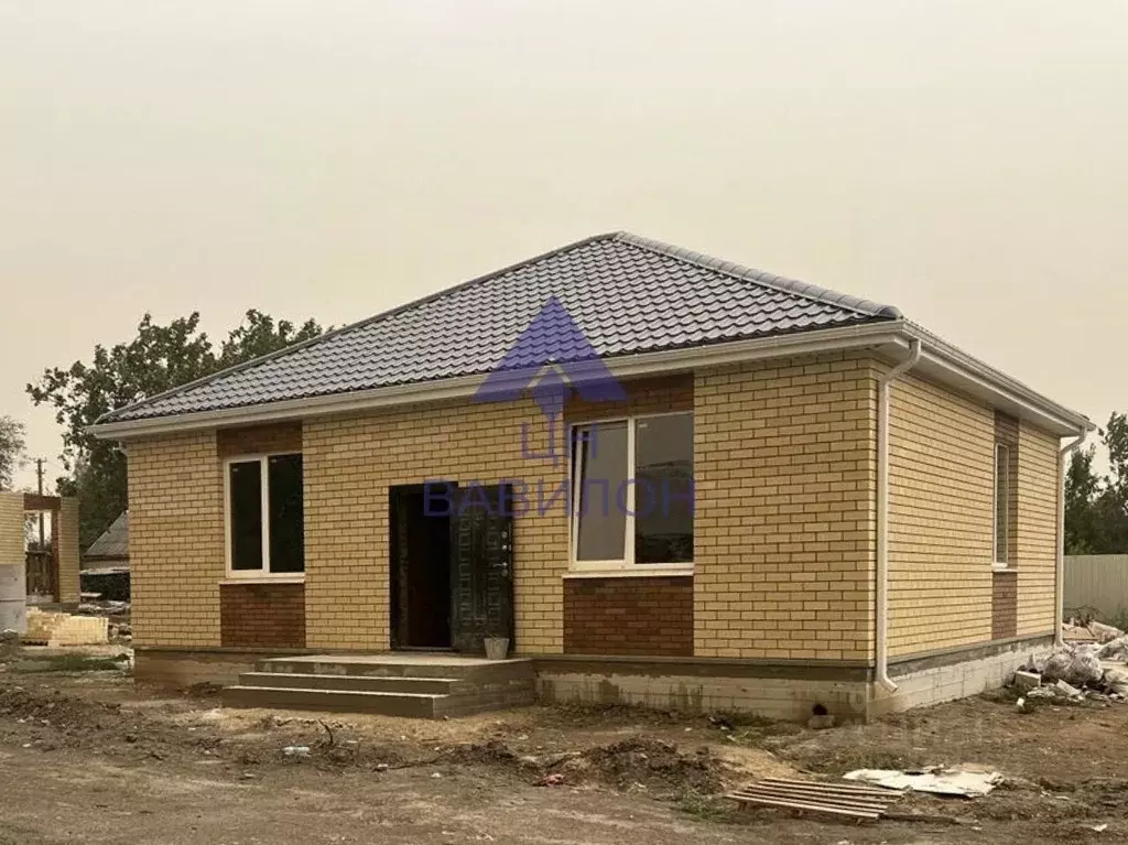 Дом в Ростовская область, Волгодонск ул. Независимости (100 м) - Фото 2