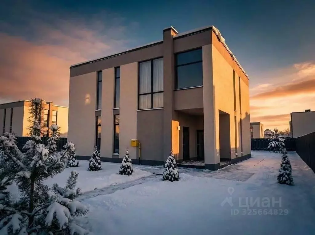 Коттедж в Ленинградская область, Ломоносовский район, Горбунковское ... - Фото 1