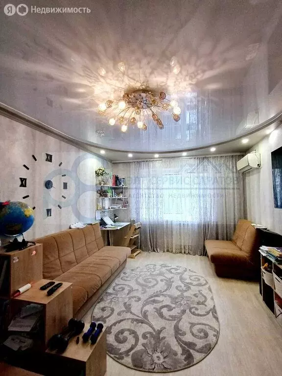 3-комнатная квартира: Саратов, Томская улица, 15А (66 м) - Фото 1
