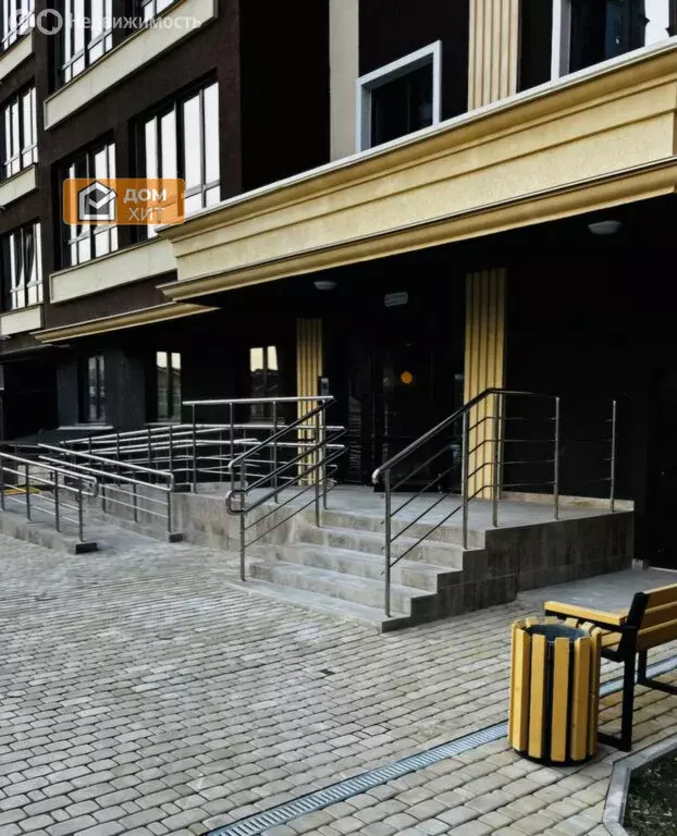 1-комнатная квартира: село Мирное, улица Крымской Весны, 13к1 (40 м) - Фото 1