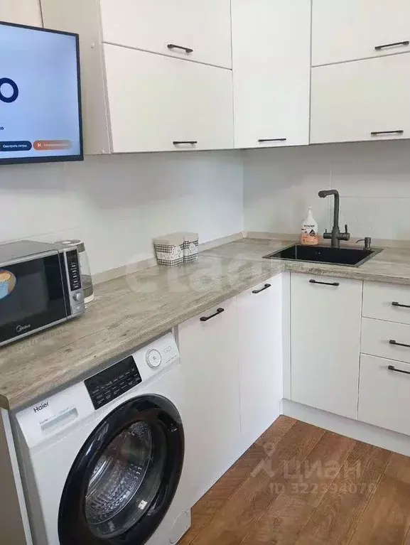 3-к кв. Белгородская область, Старый Оскол ул. Мичурина, 4А (71.7 м) - Фото 2