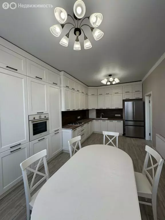 3-комнатная квартира: Нальчик, улица Атажукина, 11 (98.1 м) - Фото 1