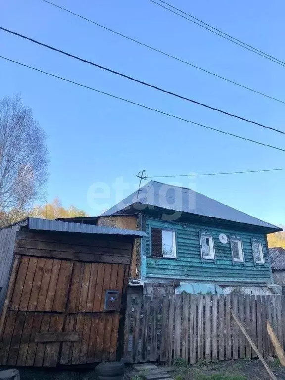 Дом в Кемеровская область, Междуреченск Угольная ул. (67 м) - Фото 1