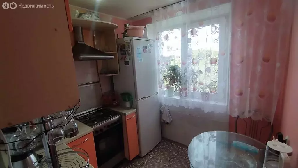 3-комнатная квартира: Магнитогорск, улица Сталеваров, 10 (61.5 м) - Фото 2