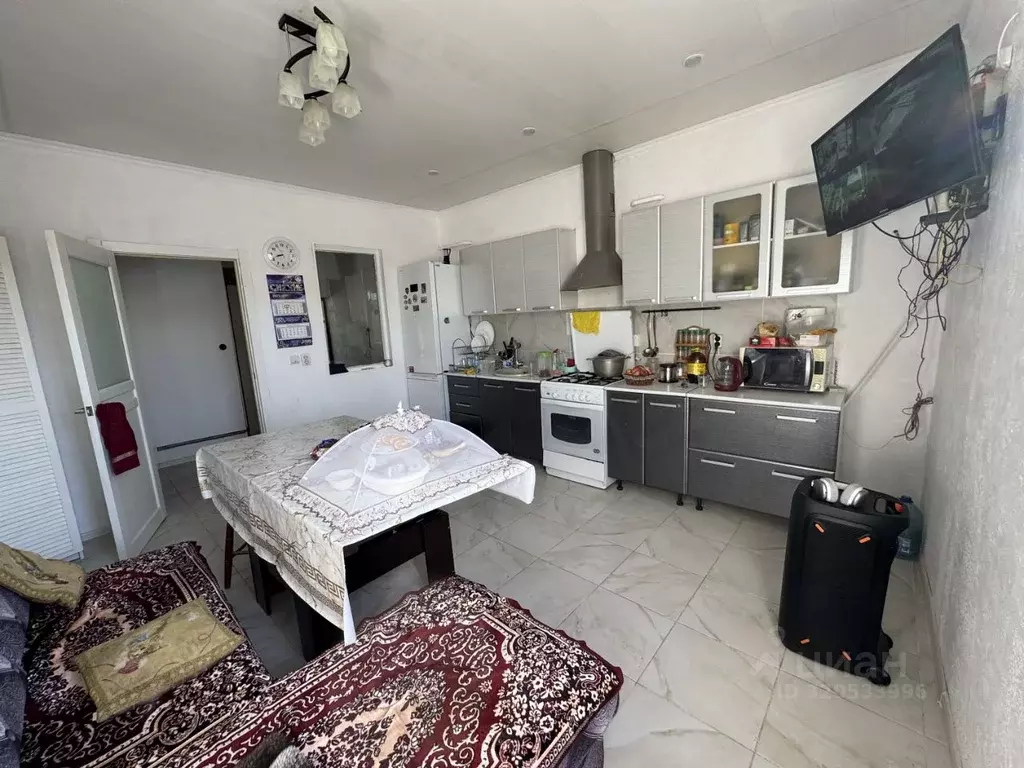 Дом в Калужская область, Бабынинский район, Муромцево с/пос, с. ... - Фото 1