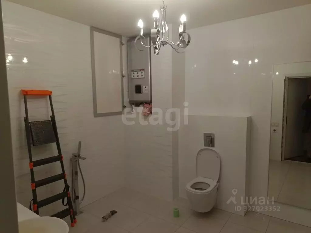 3-к кв. Курганская область, Курган Советская ул., 103 (126.0 м) - Фото 1