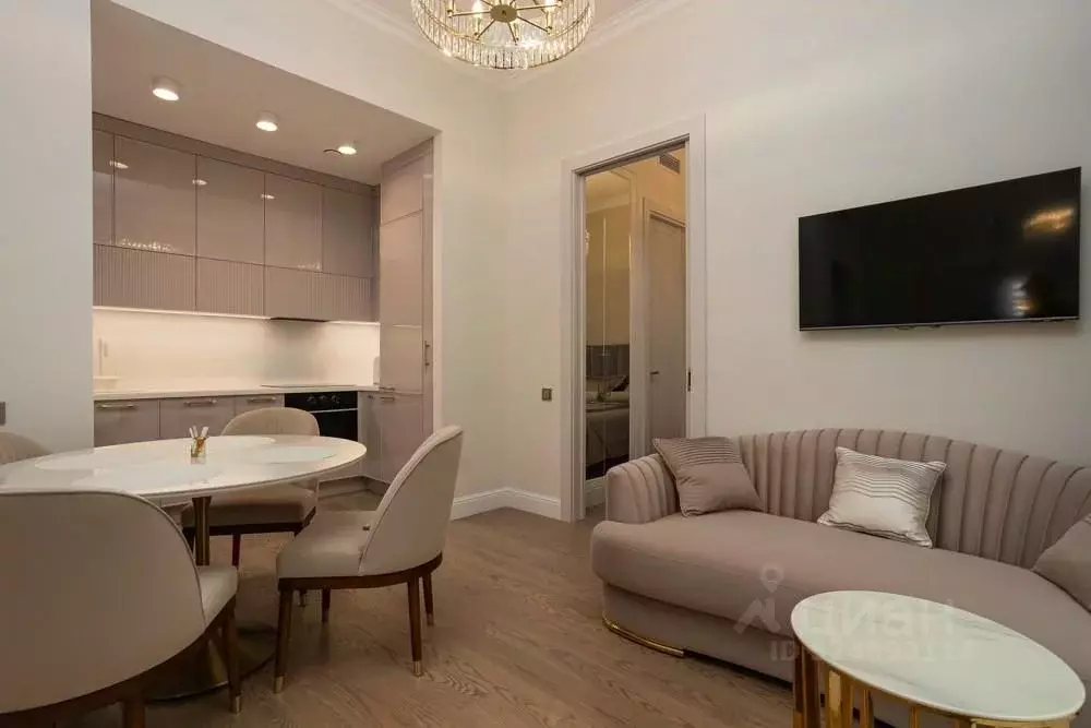 2-к кв. Краснодарский край, Сочи Центральный мкр, пер. Ривьерский, 6 ... - Фото 2