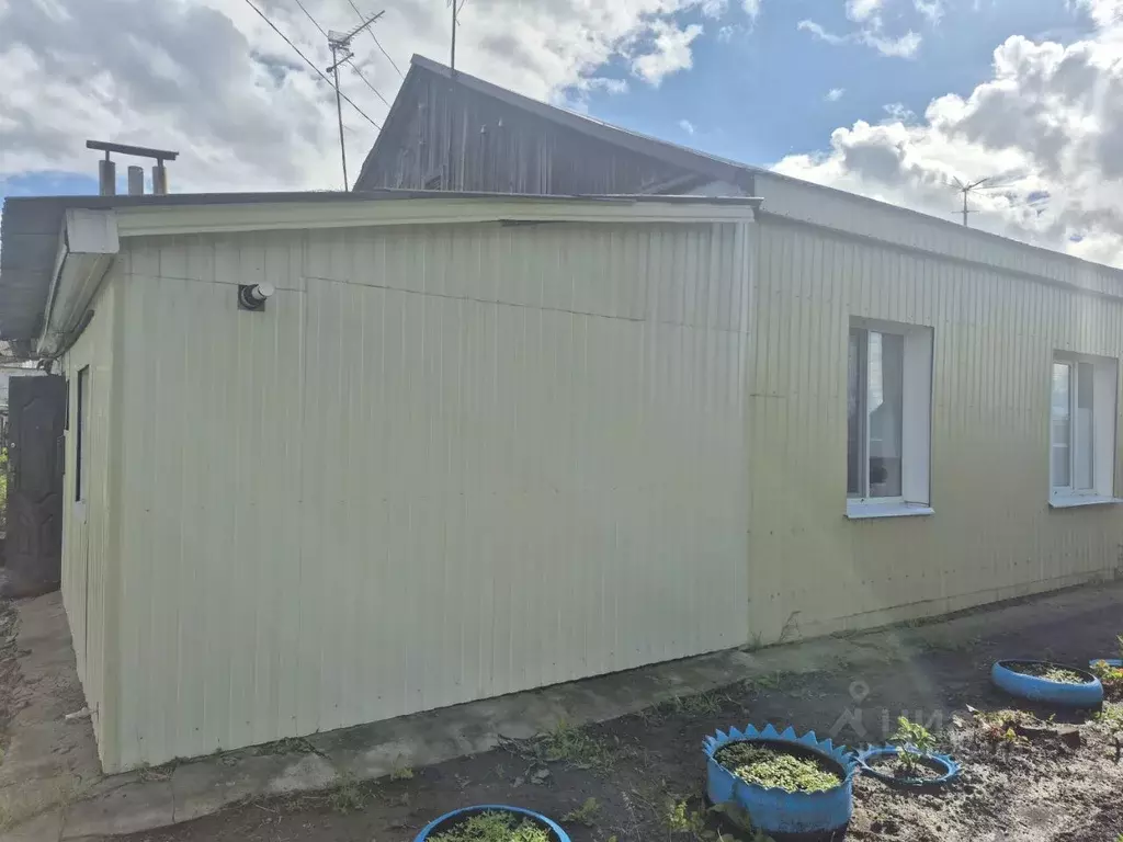 Дом в Саратовская область, Петровск ул. Братьев Костериных, 66 (42 м) - Фото 1